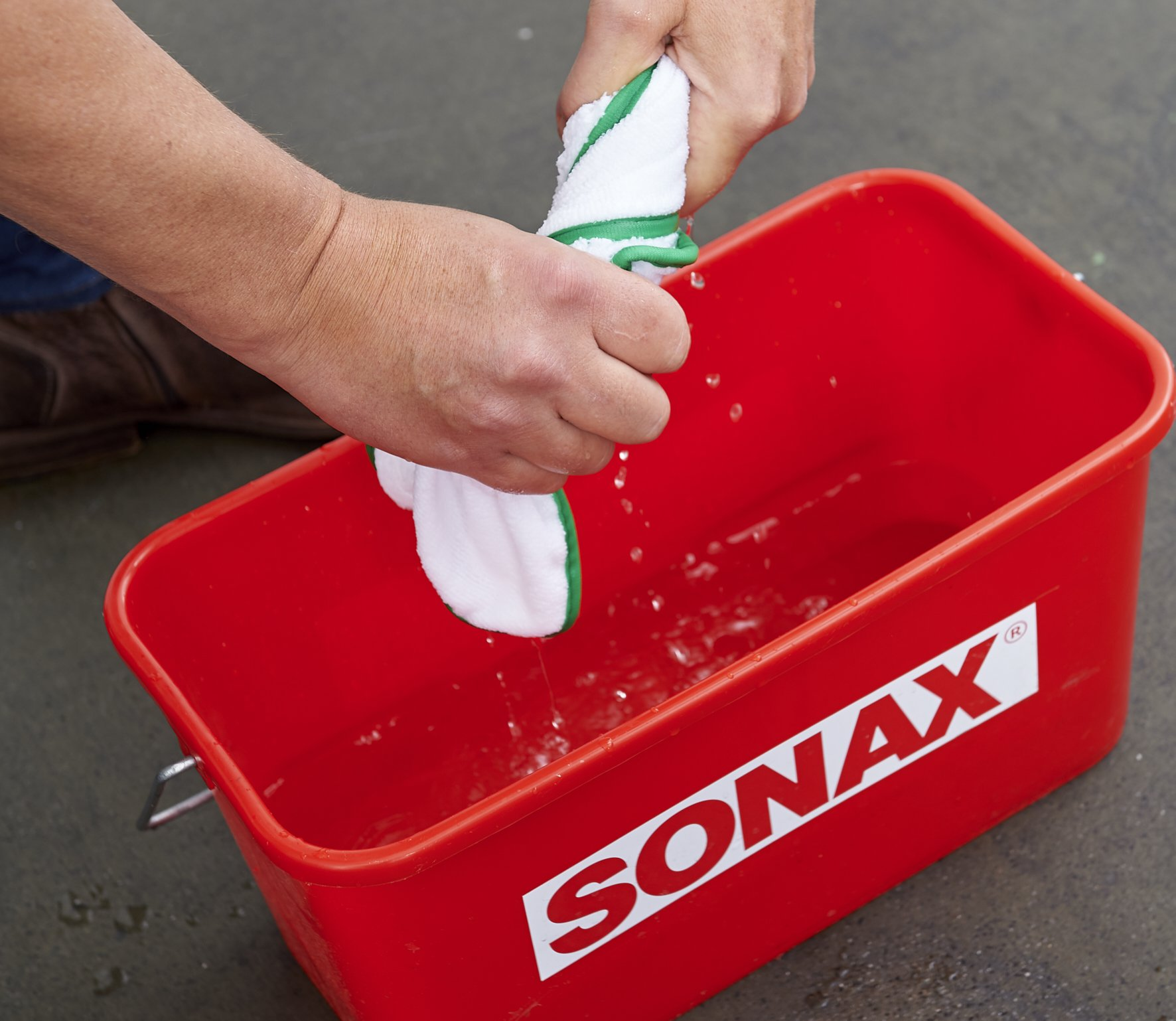 SONAX Square Bucket